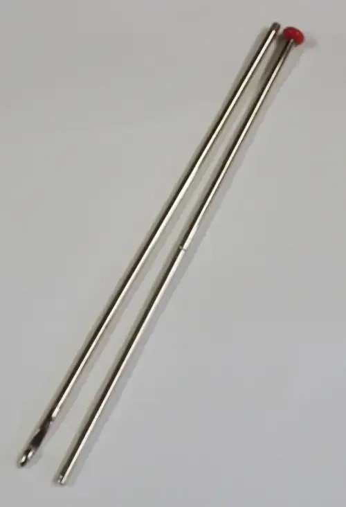 The Carnell needle for blanket making in original box
