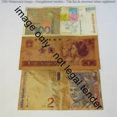 Lot of 10 world banknotes