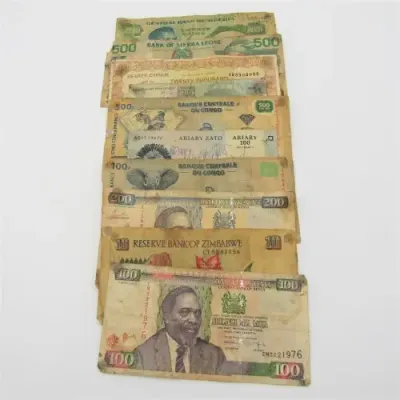 Lot of 10 well used world bank notes