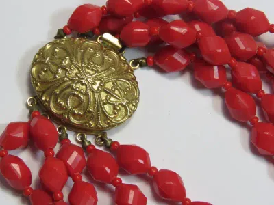 Vintage 5 string red beads necklace