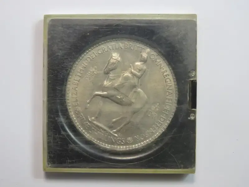 1953 Five shillings UNC in holder