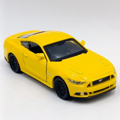 Maisto 2015 Ford Mustang GT die-cast model car - pull back action - scale 1/40