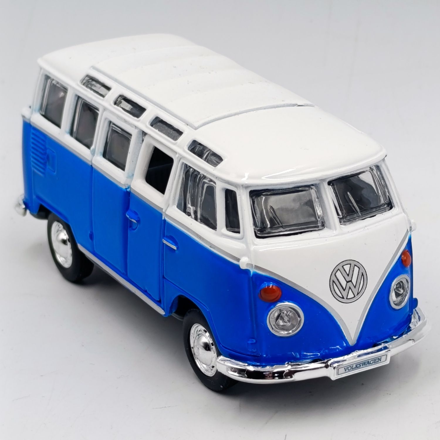 Maisto Volkswagen Van Samba die-cast model car - pull back action - scale 1/40