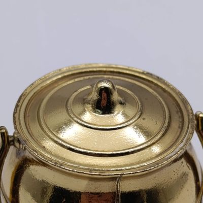 Vintage brass color food pot nik nak
