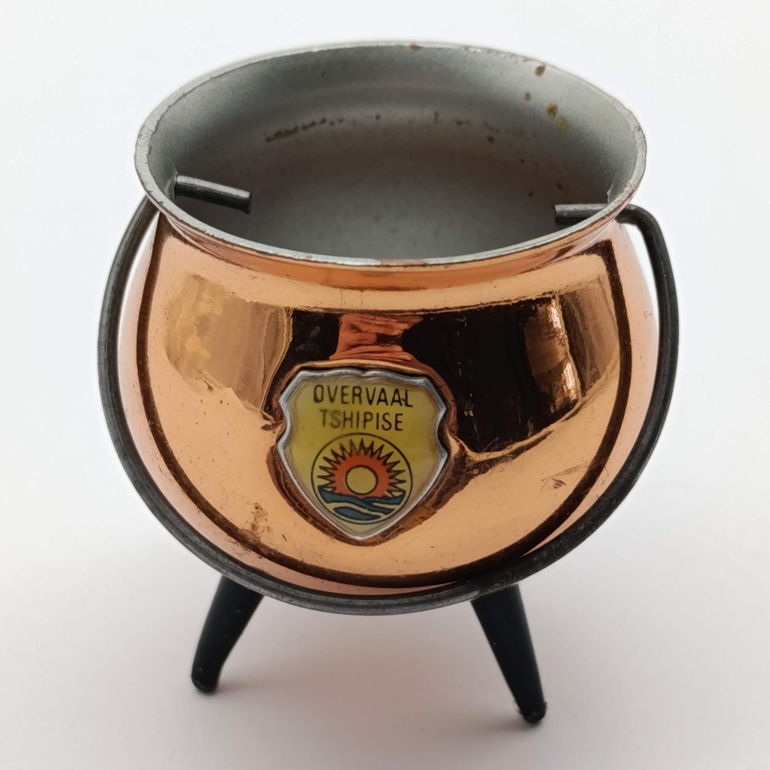 Vintage 3 legged pot nik nak