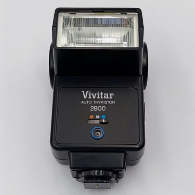 Vintage Vivitar Auto Thyristor 2800 camera flash - working