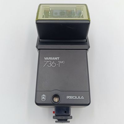 Vintage Regula Variant 736-1 MC camera flash - working