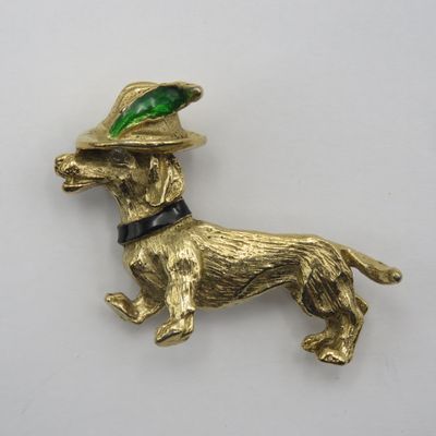 Beautiful gold colour Dachshund brooch