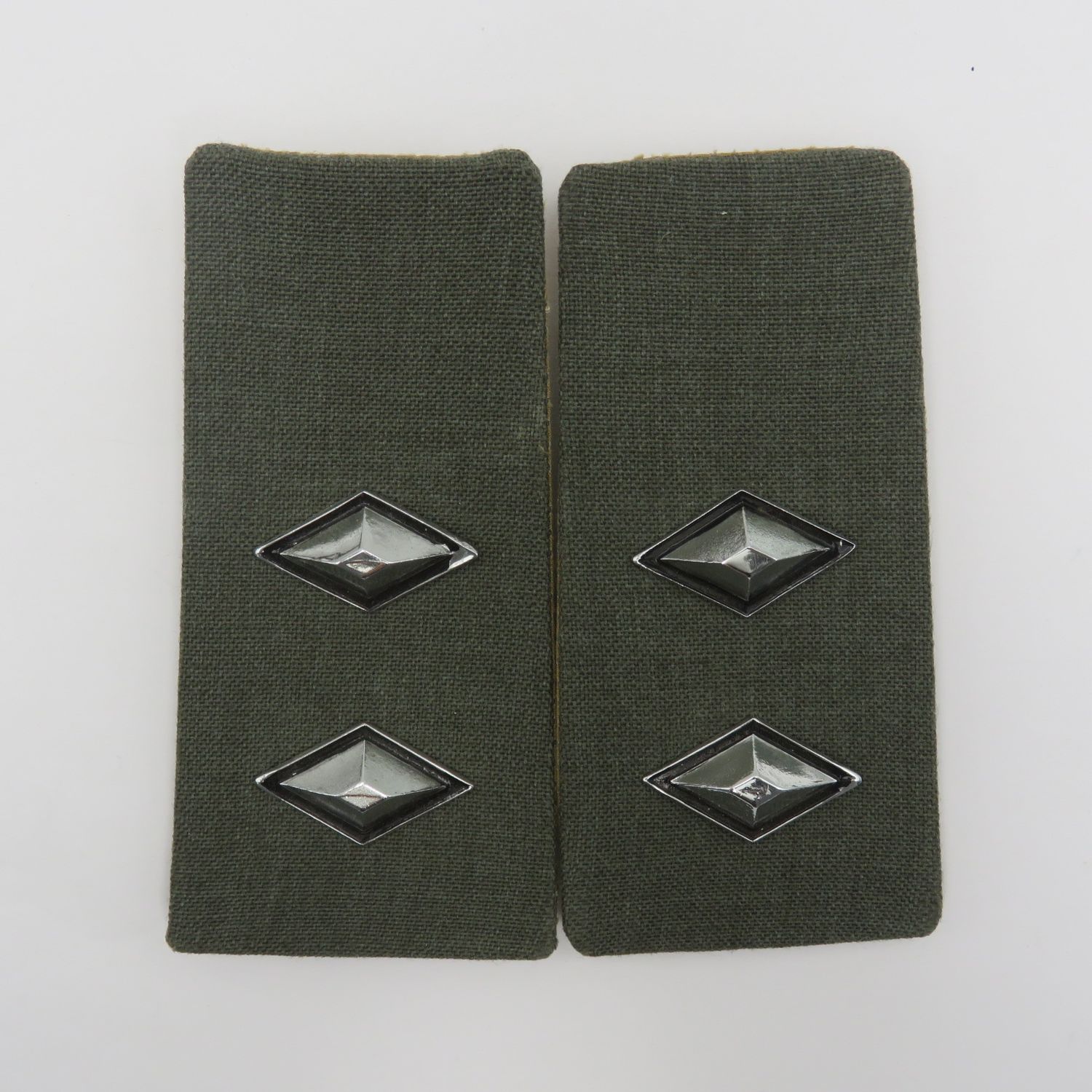 Pair of SWATF Lieutenant rank epaulettes