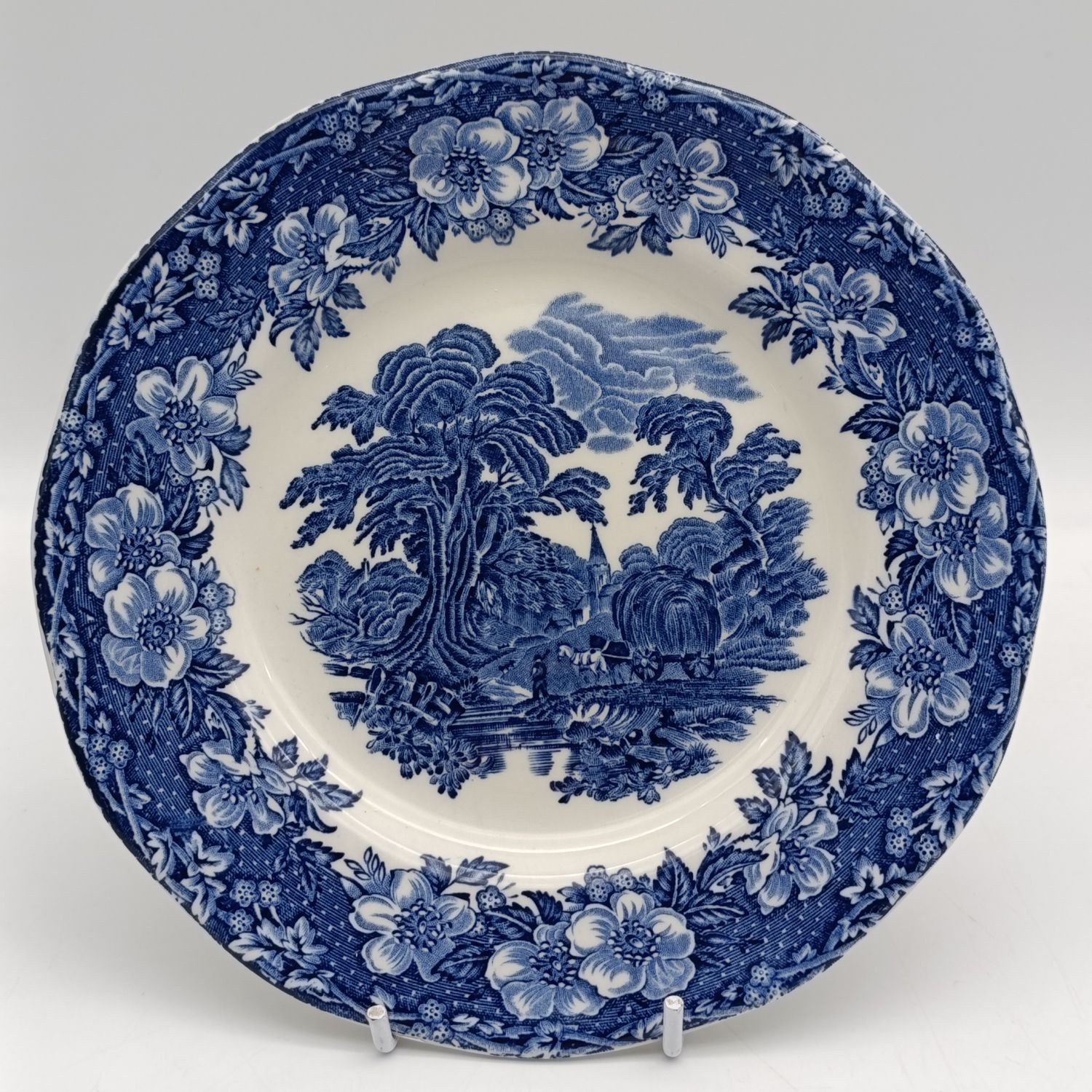 Vintage Enoch Wedgwood (Tunstall) Woodland pattern porcelain plate