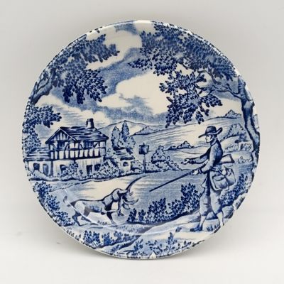 The Hunter by Myott 1982 miniature porcelain plate