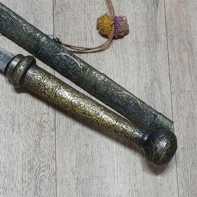 Antique Burmese sword with sheath - circa 1900