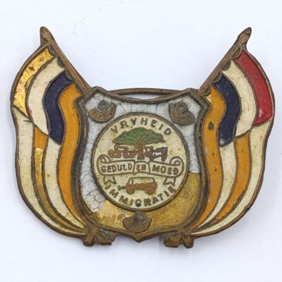 Vintage Orange Free State pin badge