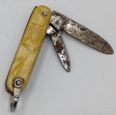 Miniature 3-blade German pocket knife