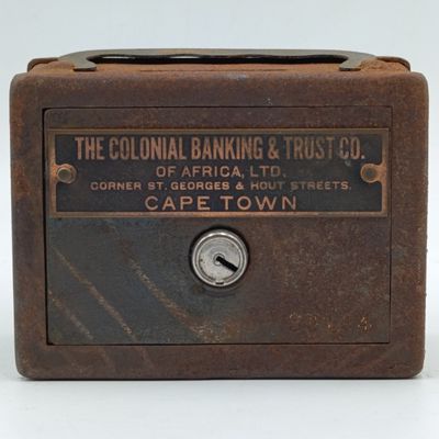 Colonial Banking and Trust Co. Vintage money box - no key