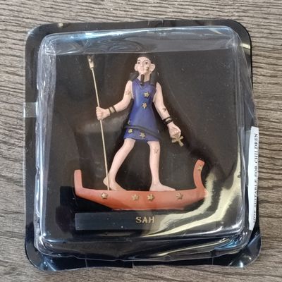 Lot of 5 gods of Ancient Egypt figrines with magazines
