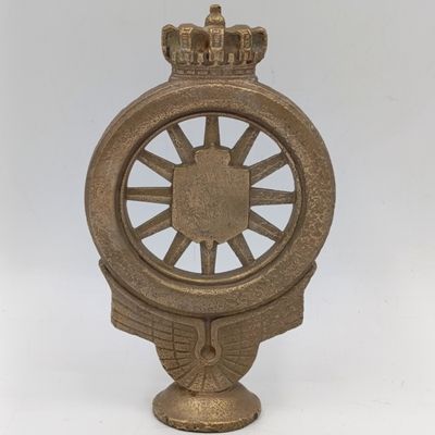 Vintage Solid brass Royal Automobile club car badge