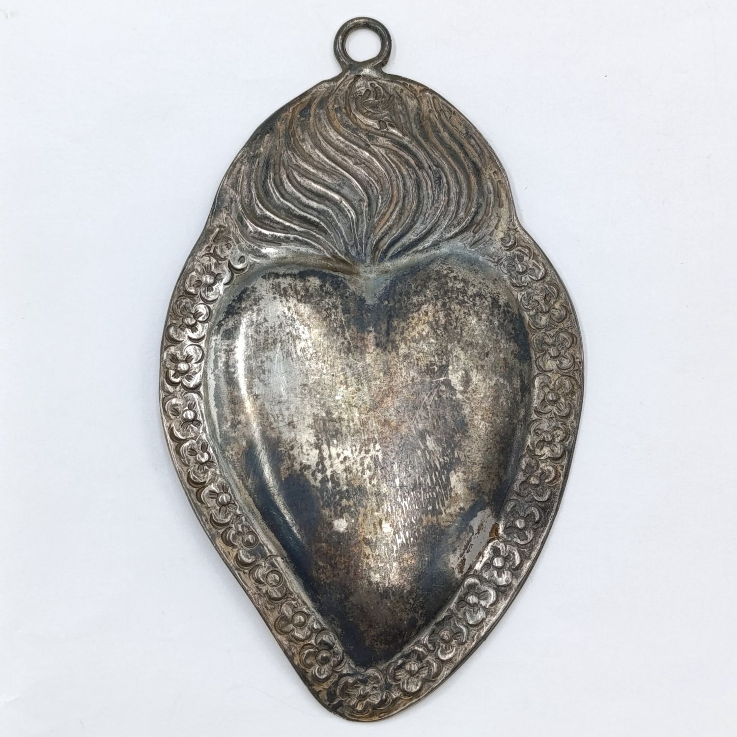 Vintage Ex-Voto sacred heart symbolic offering pendant