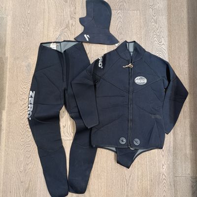 ZERO diving wetsuit - Top and bottom with Aqualine cap - size XXXL