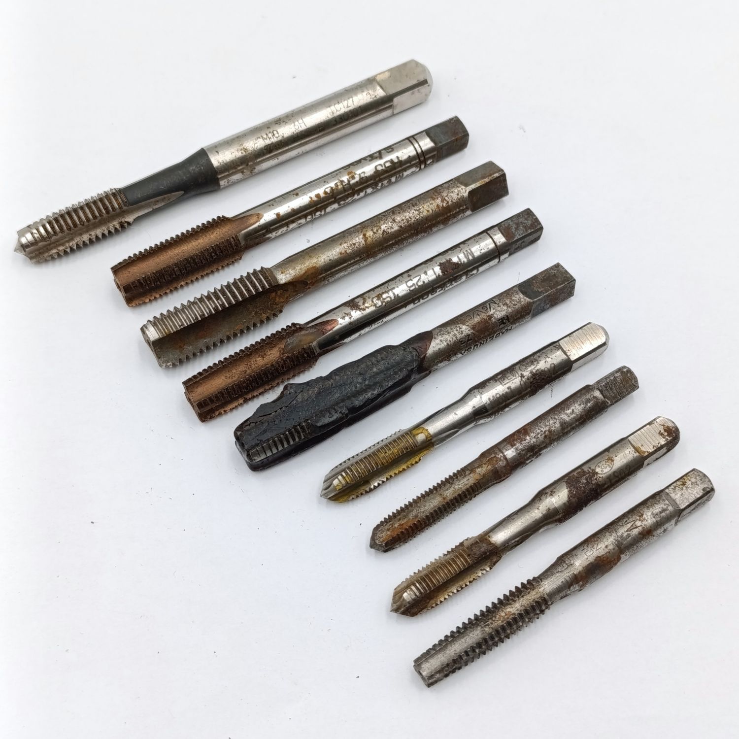 Lot of 9 inside thread cutting bits