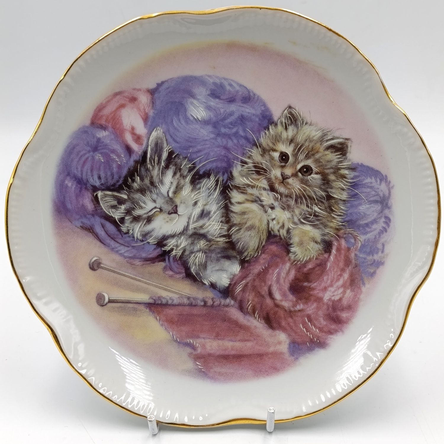 Jones and Middleton playful Kittens porcelain plate - 18cm