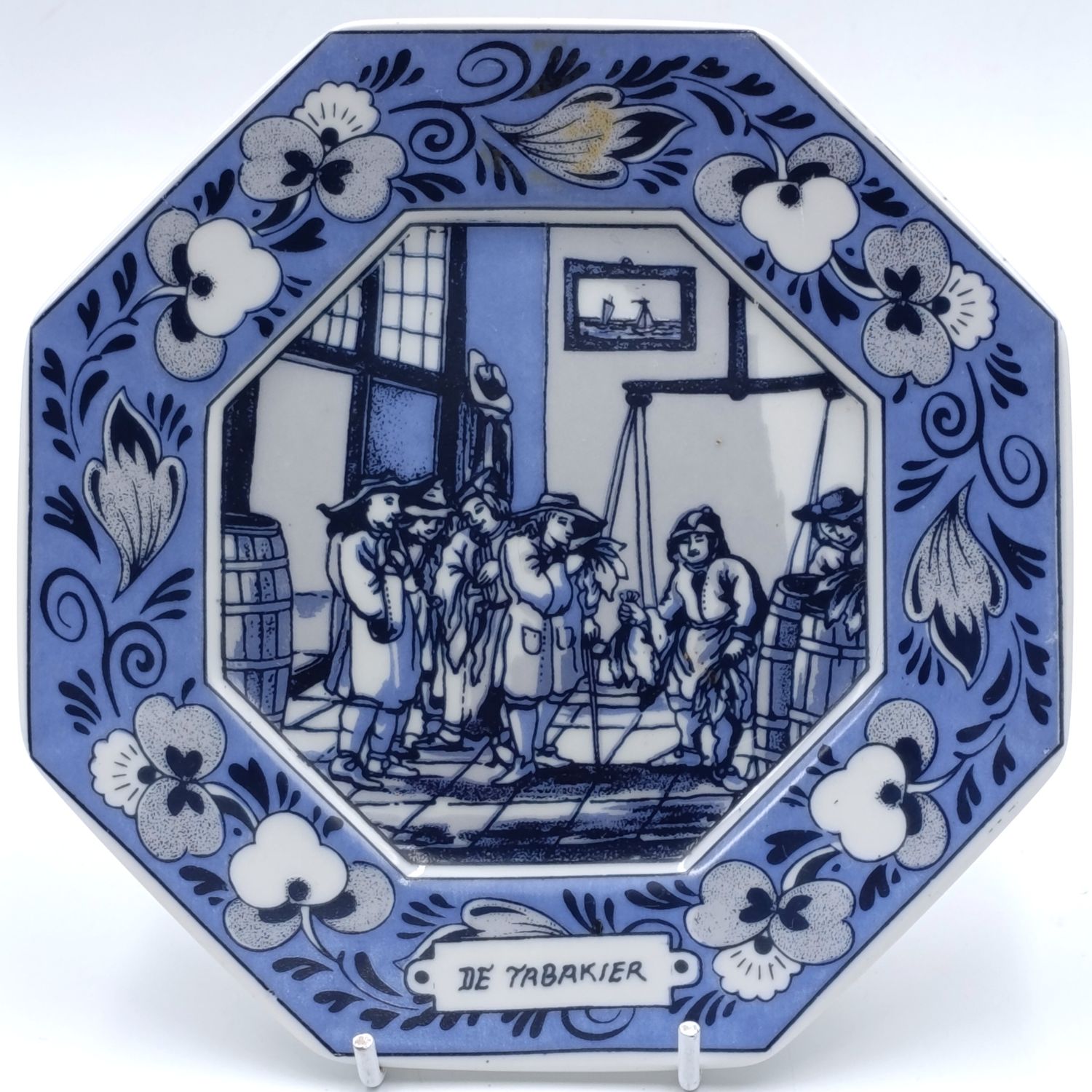 Vintage Delft Traditional Dutch Tradesman the Tobacconist porcelain plate - 16cm