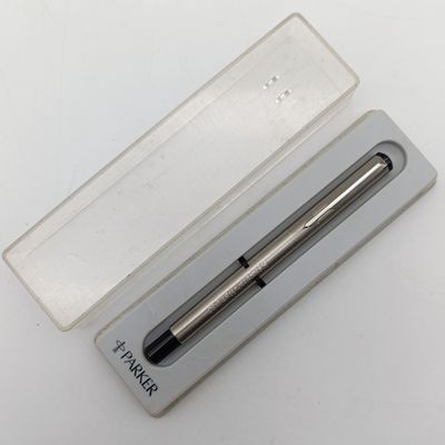 Parker Benson and Hedges advertising fountain pen in case