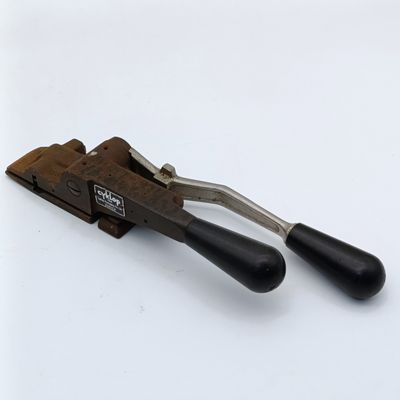 Vintage Cyklop steel strapping tool