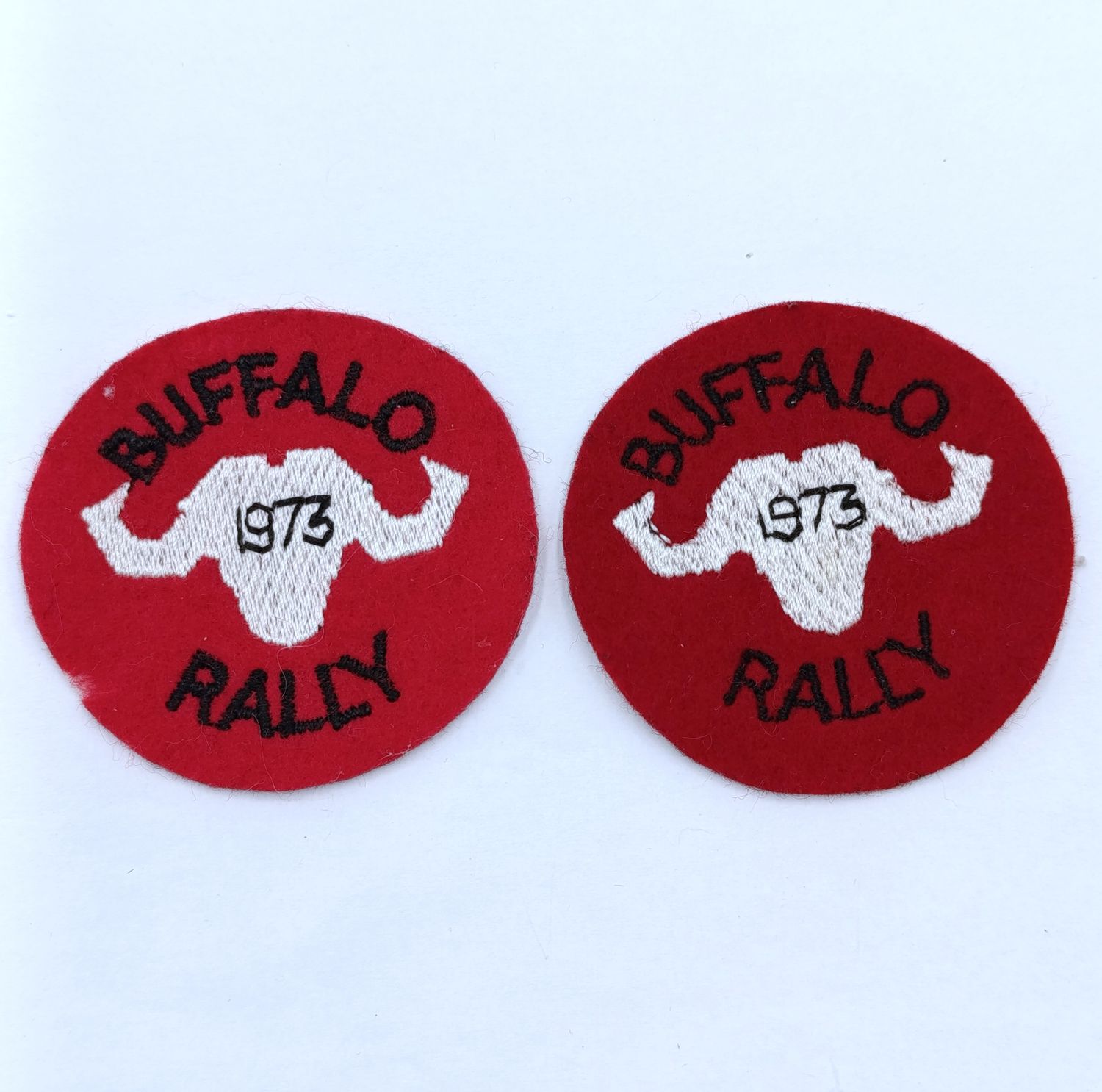 Buffalo Rally Patch 1973 - Red and Claret badges