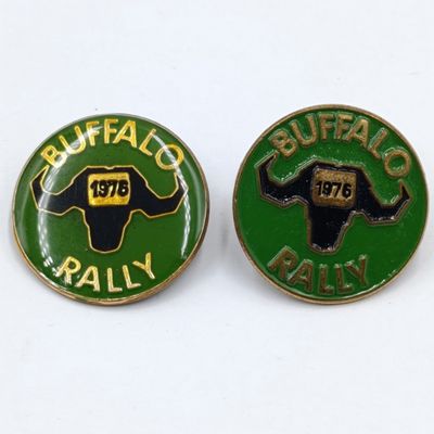 Buffalo Rally 1976 metal badges - 2 different types