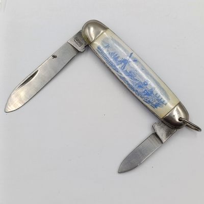 Vintage Mikov Czecho Slovakia pocket knife with Dutch theme picture