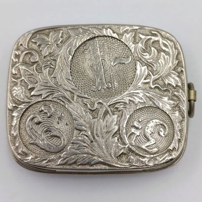 Antique / Vintage coin holder with place for 3d 6d 1 Shilling half Sovereign full Sovereign