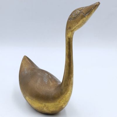 Vintage brass swan figurine - 18cm High