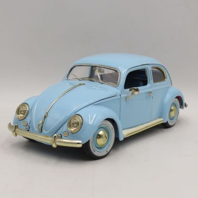 Bburago 1955 Volkswagen Beetle model car - scale 1/18