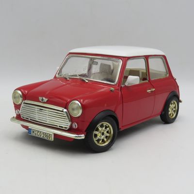 Bburago Mini Cooper die-cast model car - Scale 1/16