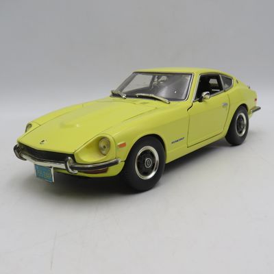 Maisto 1971 Datsun 240Z die-cast model car - Scale 1/18