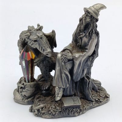 The Tudor Mint meth and Magic #3113 Mischevious Aragon figurine in box