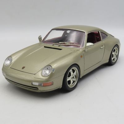 Bburago 1993 Porsche Carrera 911 die-cast model - Scale 1/18