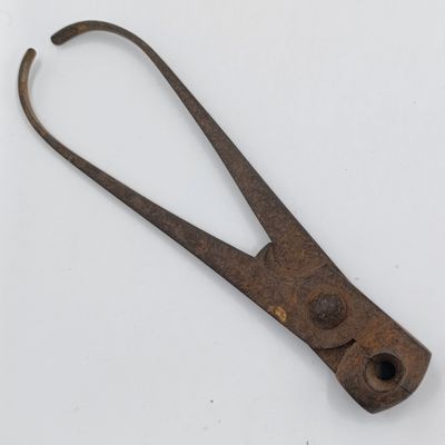 Antique Musket ball bullet mold