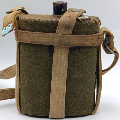 WW2 SA Union Defence Force water bottle with sling