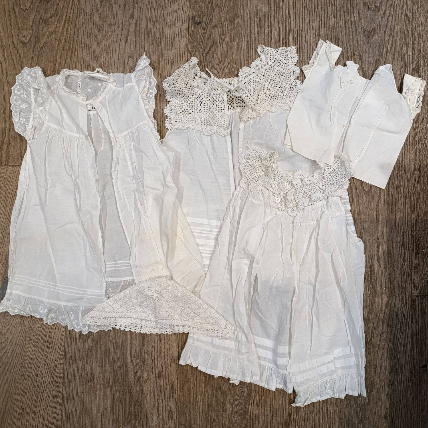 Lot of vintage little girl clothing - some minor defects