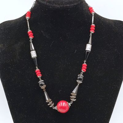 Vintage Arte Deco design necklace