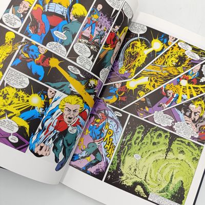 Marvel #43 Captain Britain - A crooked world graphic novel