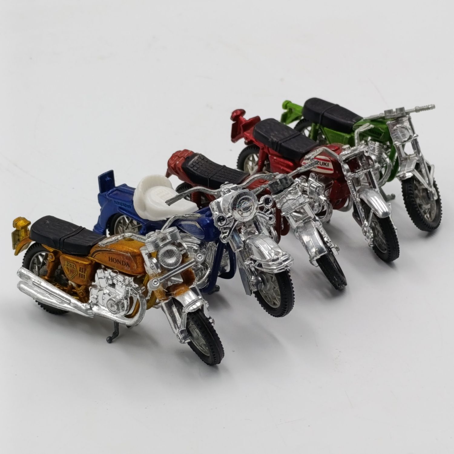 Set of 5 vintage die-cast model motorcycles