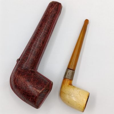 Vintage Genuine Meerschaum smoking pipe in case