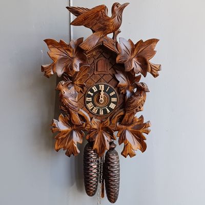 Beautiful Black Forest Cuckoo clock - working