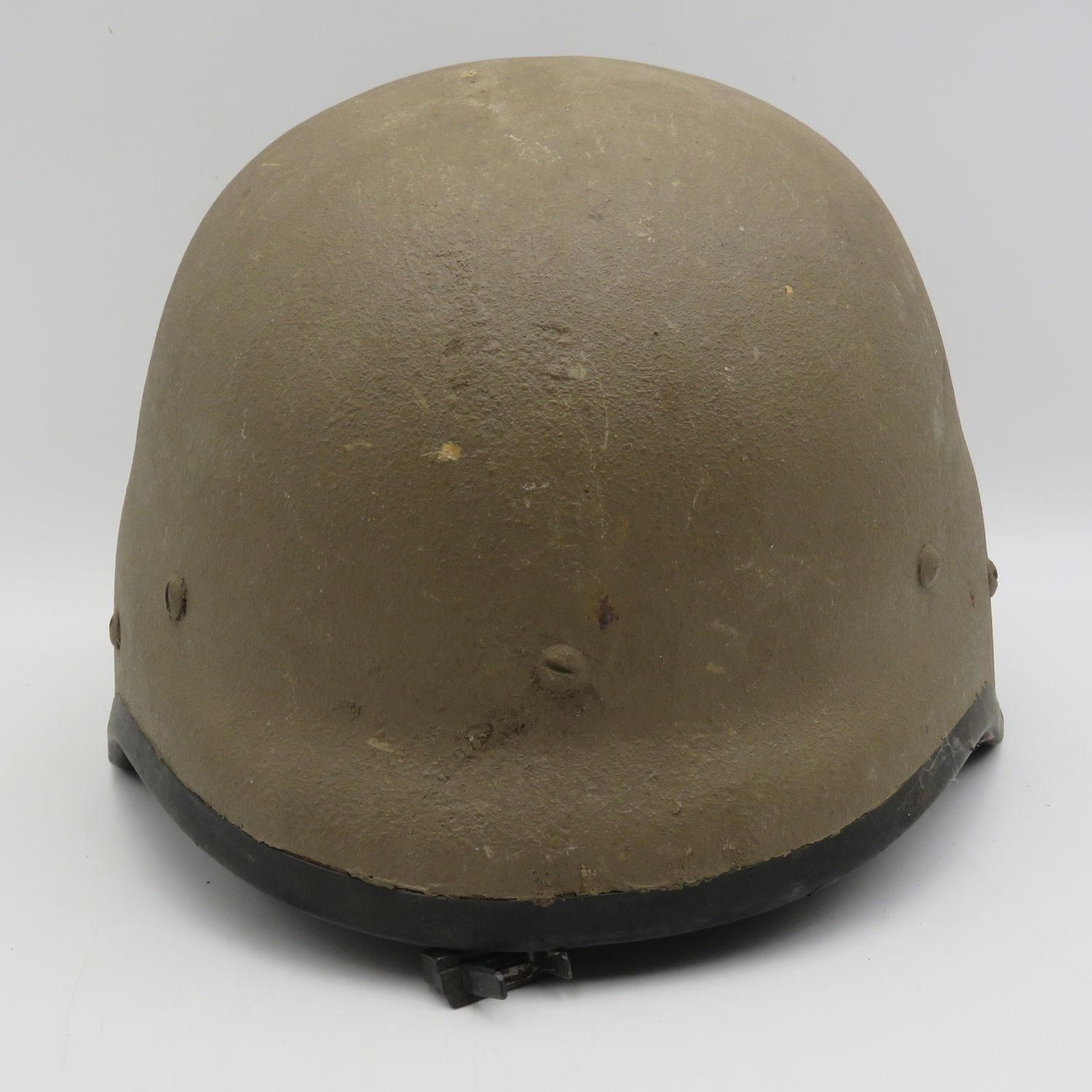SADF M87 Kevlar helmet - Chin clip broken