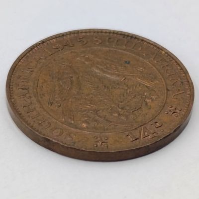 1945 South Africa Farthing with 4 and 5 far apart - uncirculated