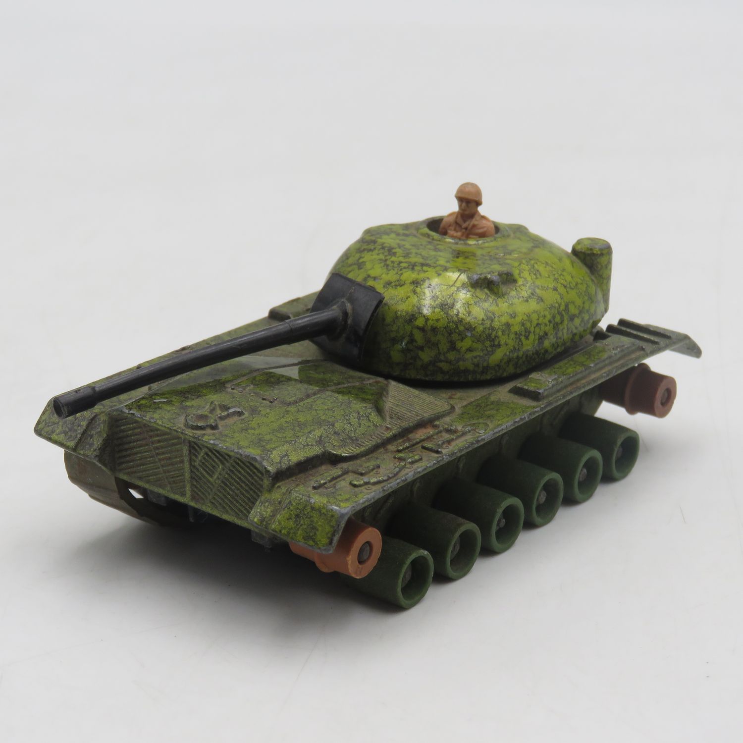 Matchbox SuperKings K-102 M48 A2 combat tank - track missing