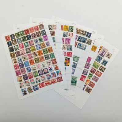 Lot of about 300 USA stamps - including some higher value Franklin stamps